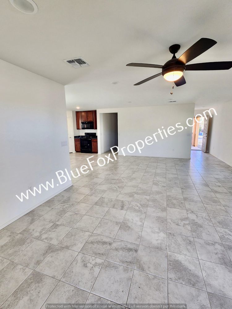 4521 S. Sunrise Bluff Way property image