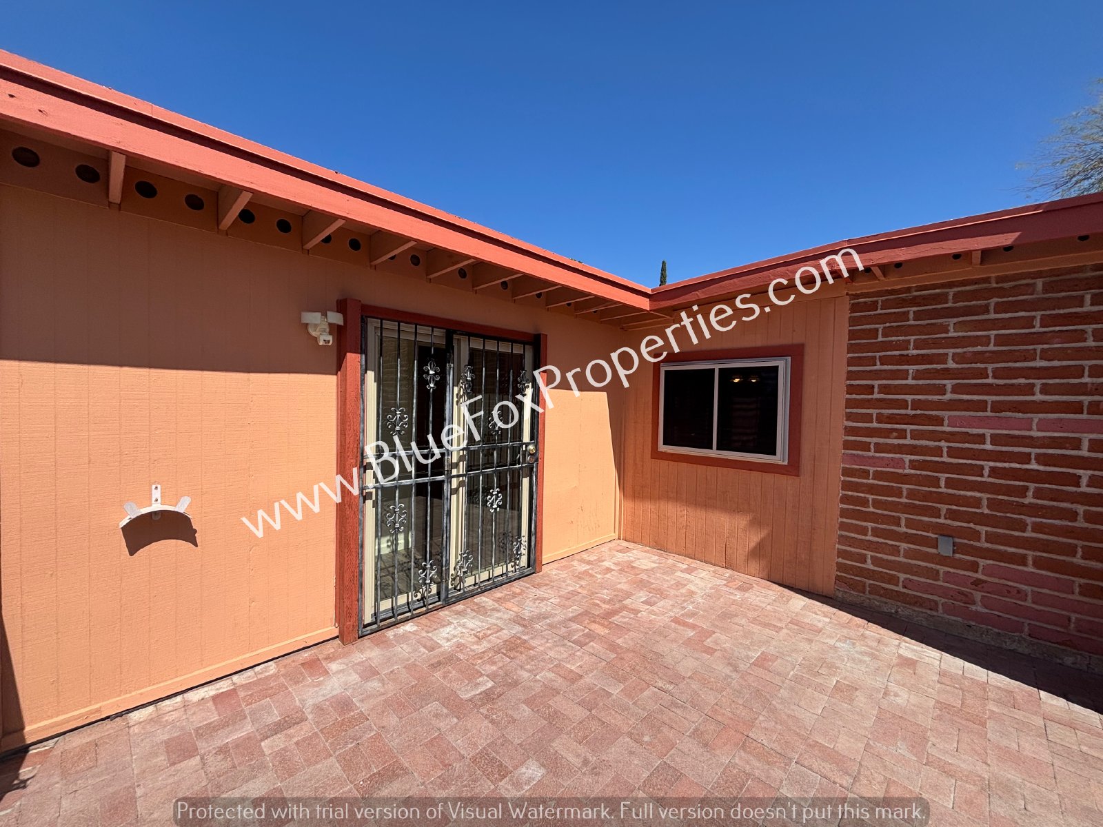 1716 S Sleepy Hollow Ave property image