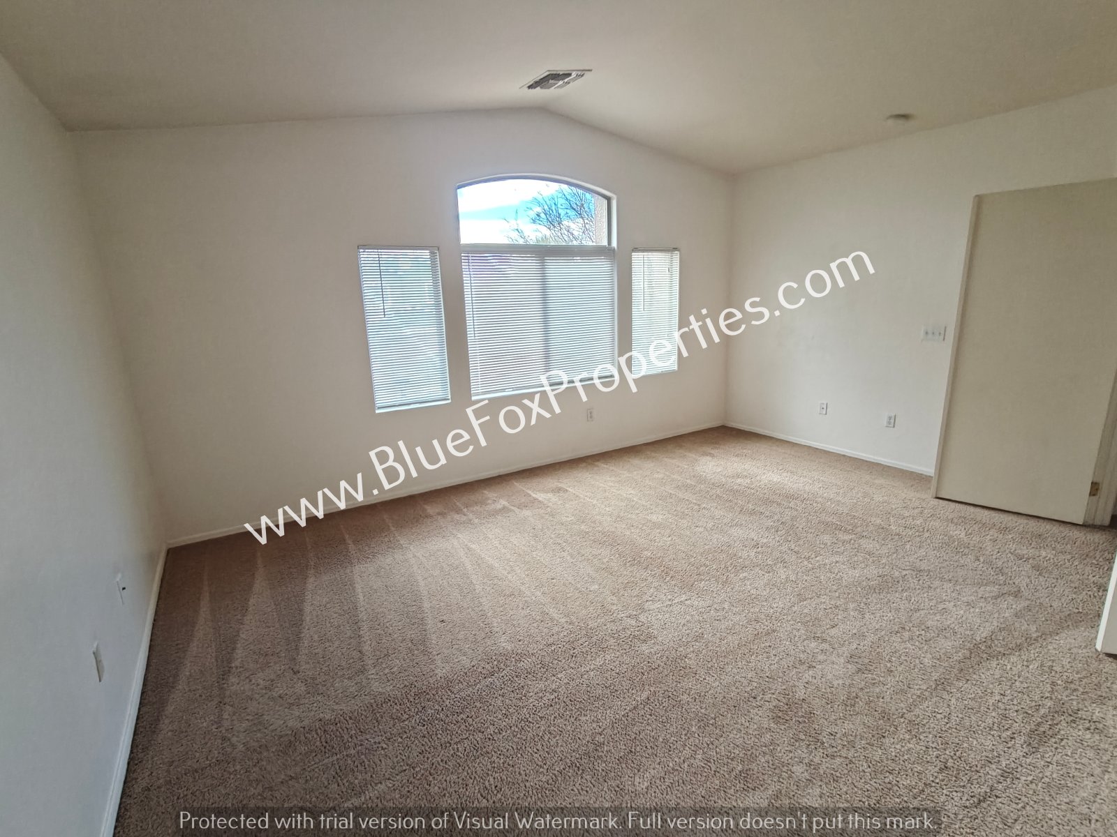 8262 W Zlacket Dr property image
