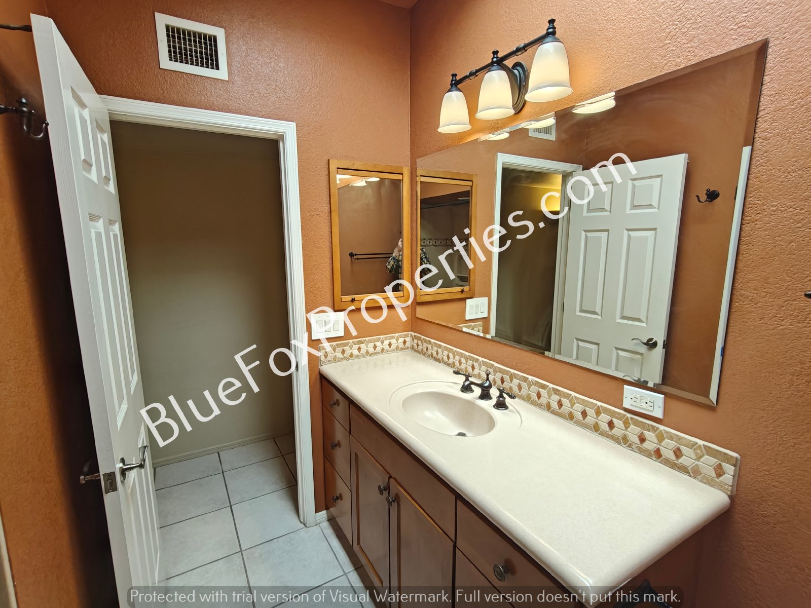 4402 N Camino Ferreo property image