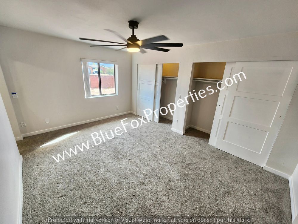 3401 W Green Ridge Dr property image