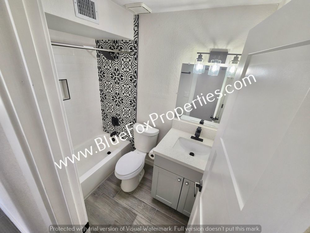 3401 W Green Ridge Dr property image