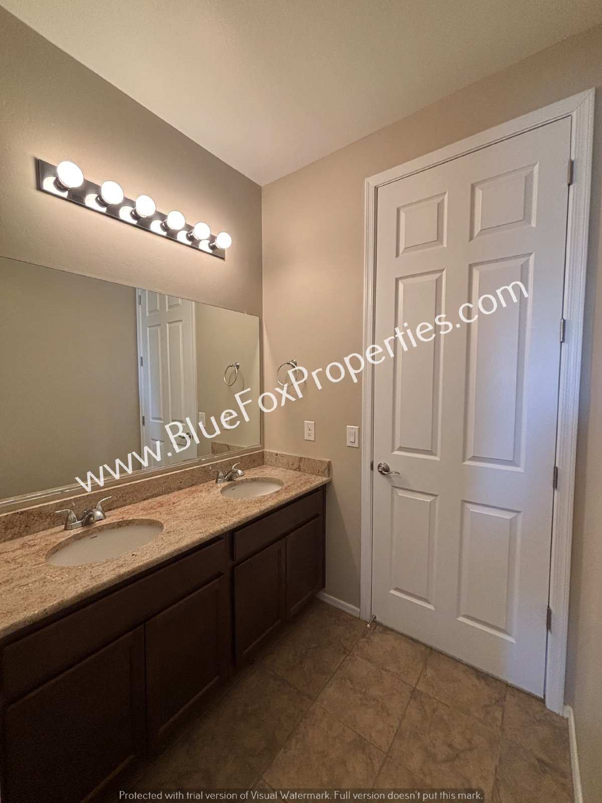 10140 S Rolling Water Dr property image
