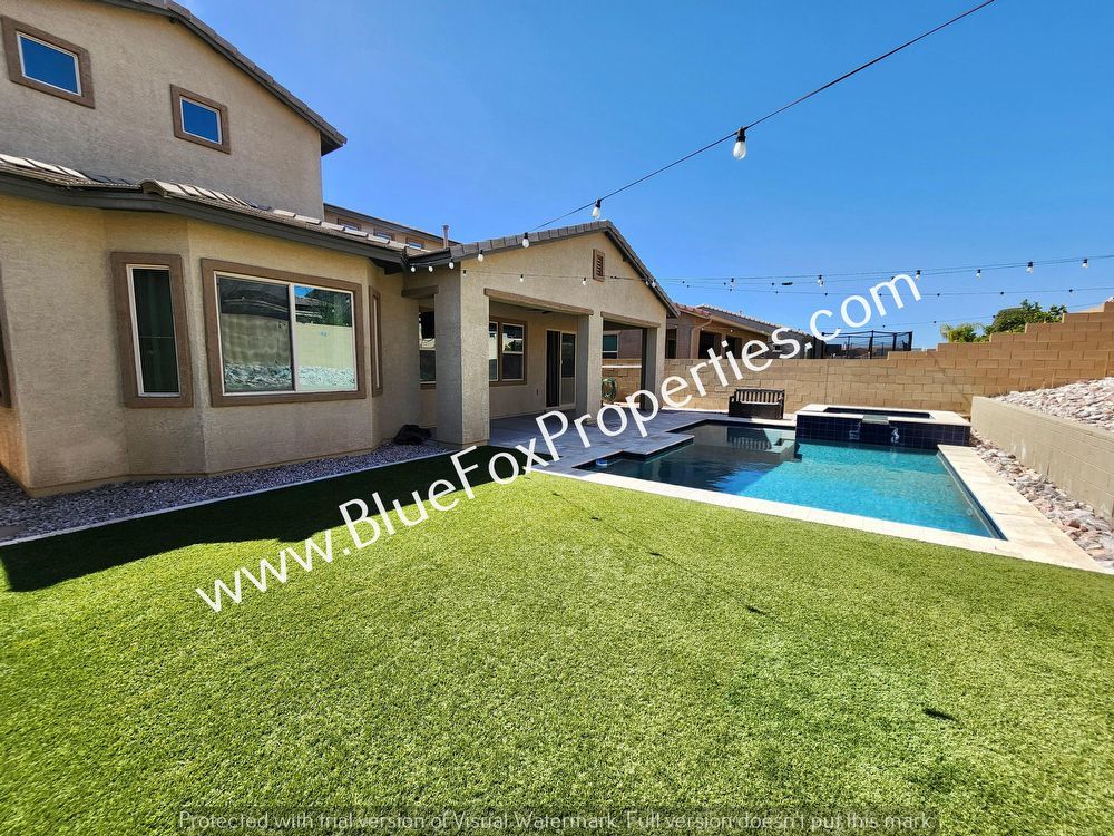 1072 W Rock Daisy Ln property image