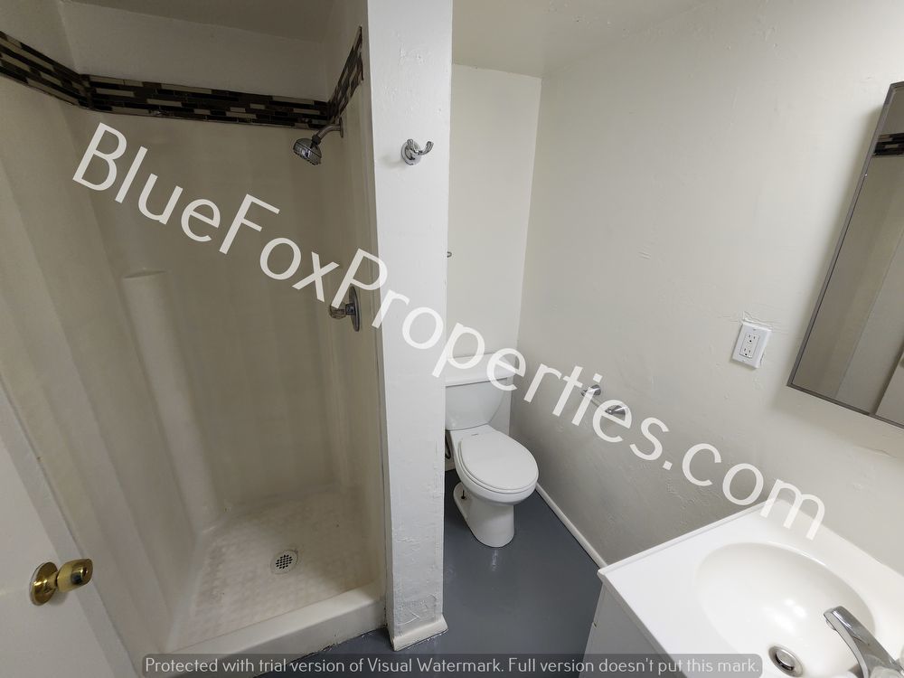 732 E Elm St # 2 property image