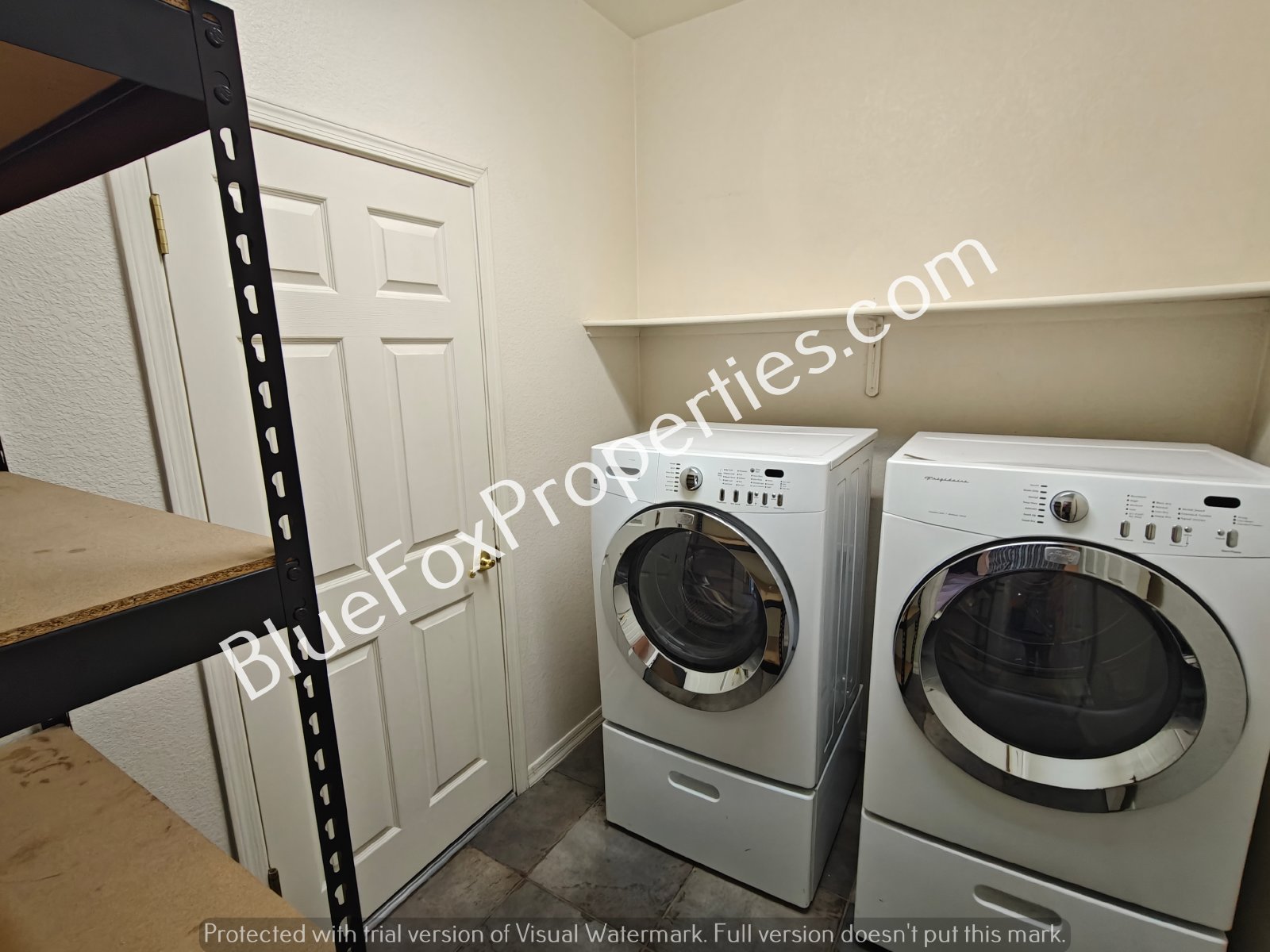 3 Bedroom 2-Story Large Backyard property image
