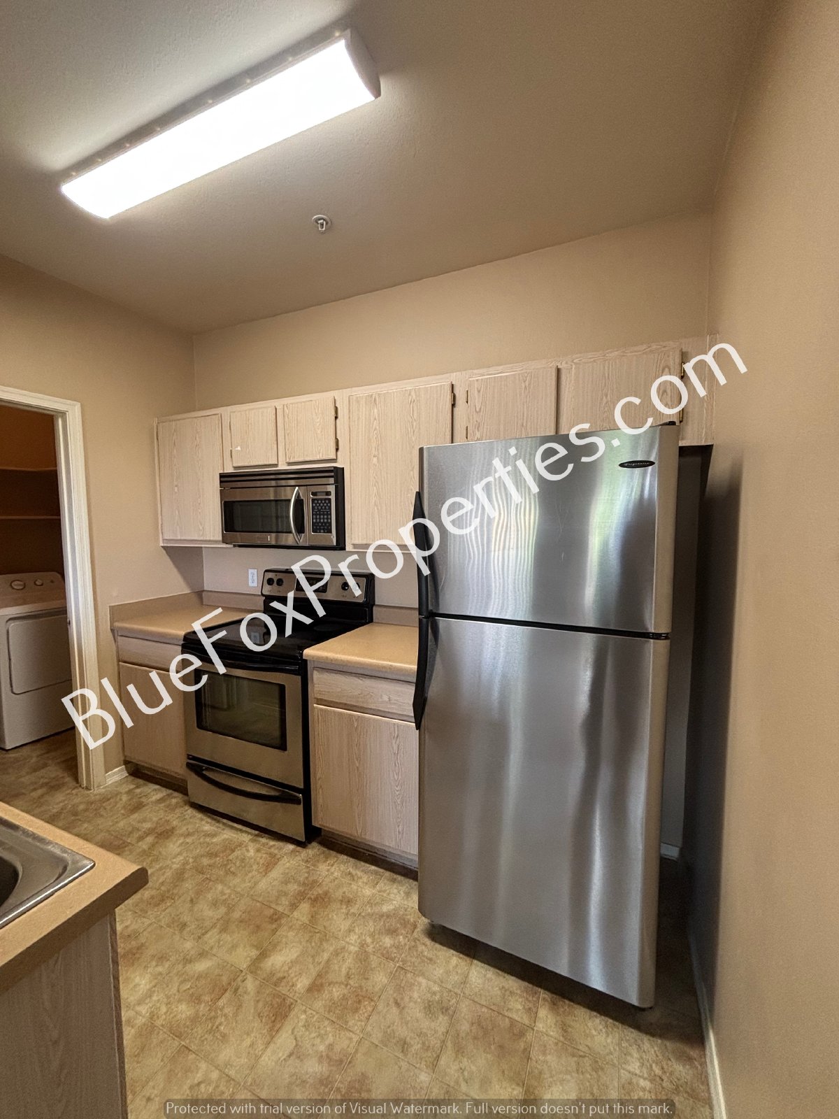 1 bed, 1 bath condo located in the gated Condominiums at The William Center property image