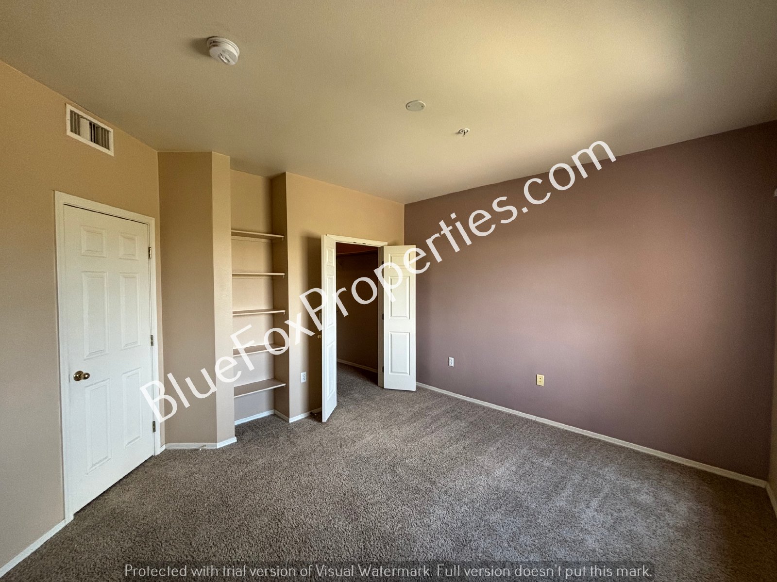 1 bed, 1 bath condo located in the gated Condominiums at The William Center property image