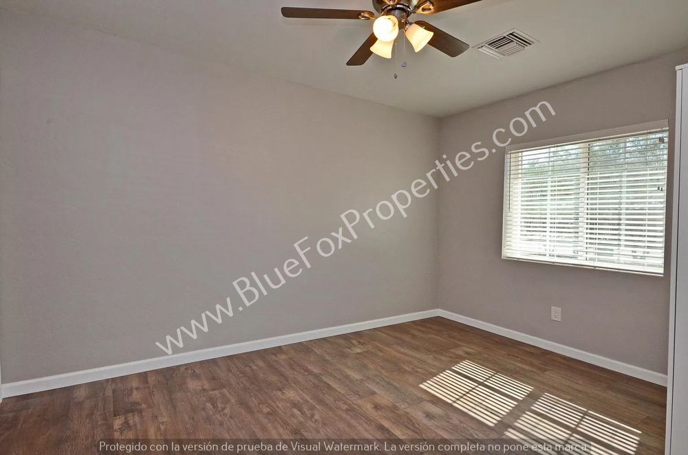 2701 E. Waverly St property image
