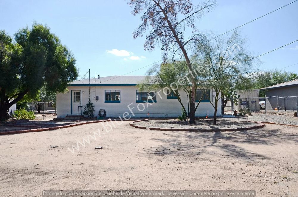 2701 E. Waverly St property image