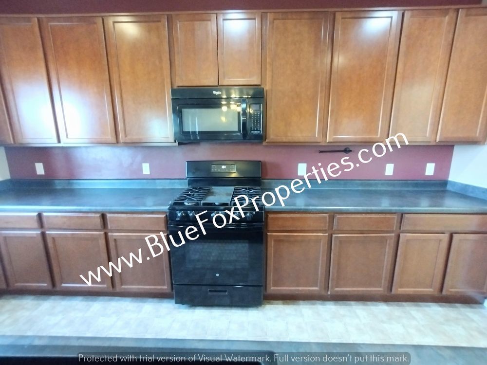 432 W R G Lee Pl property image