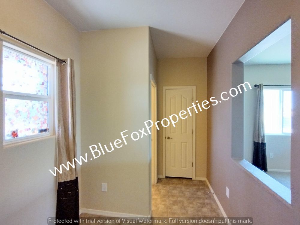 432 W R G Lee Pl property image