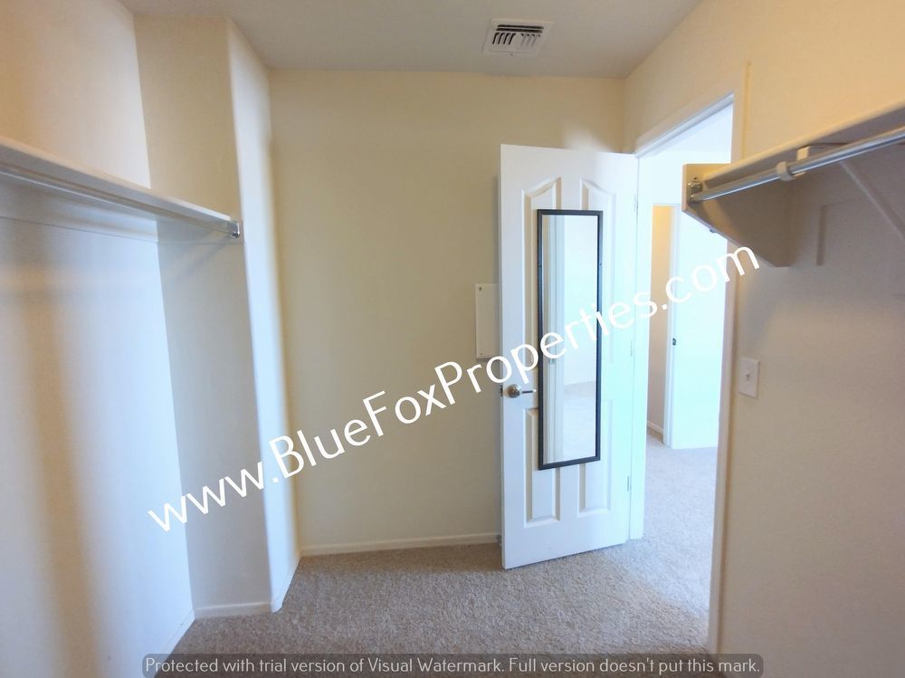 432 W R G Lee Pl property image