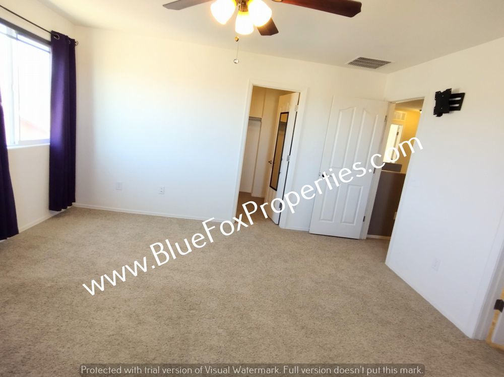 432 W R G Lee Pl property image