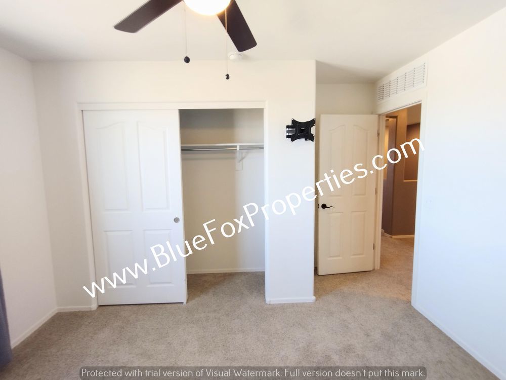 432 W R G Lee Pl property image