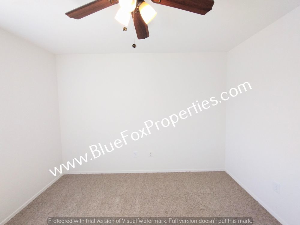 432 W R G Lee Pl property image