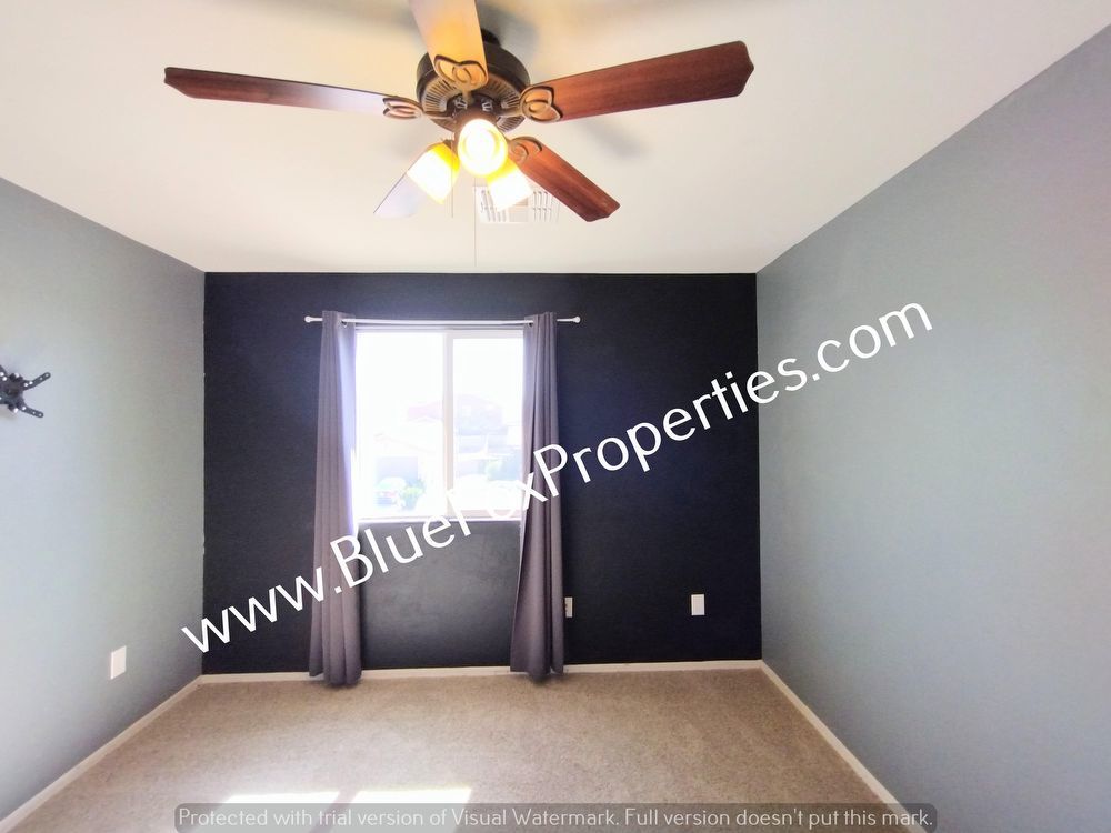 432 W R G Lee Pl property image