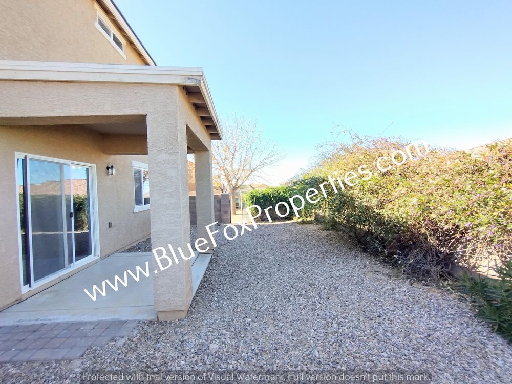 432 W R G Lee Pl property image