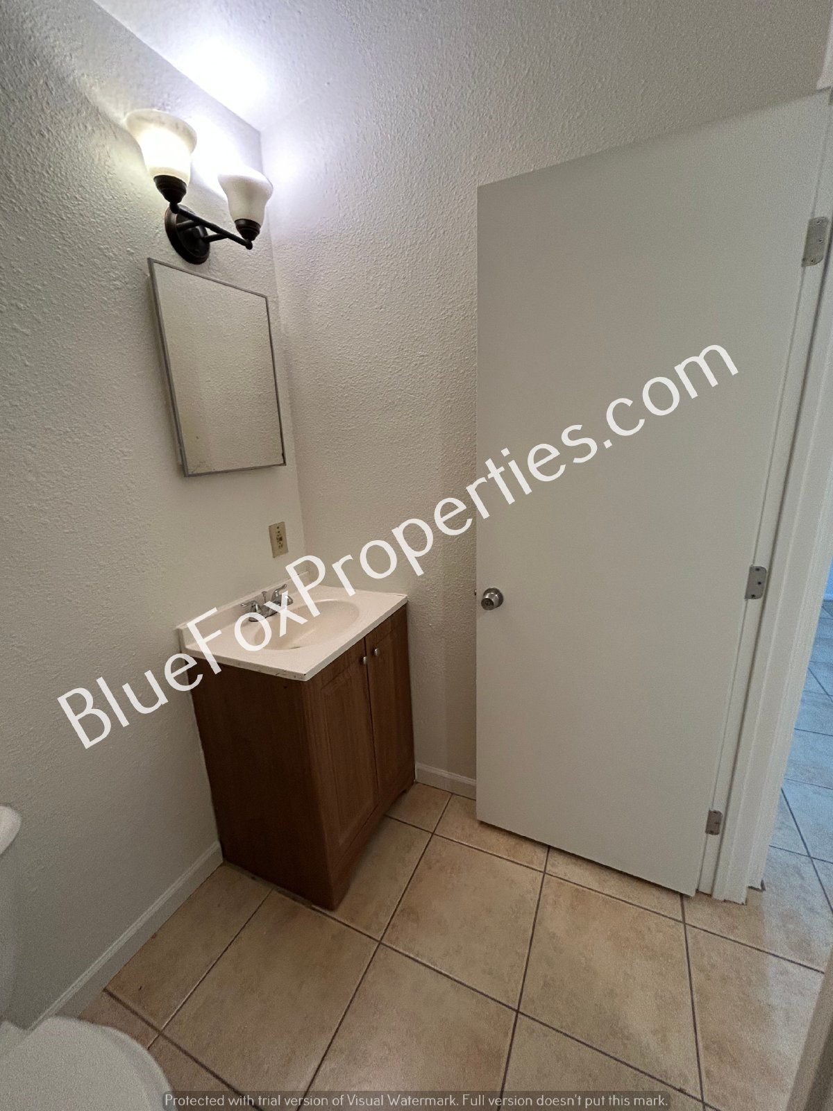 Charming 2 bedroom, 1 bath property image