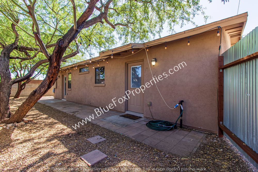 237 E. Waverly St property image