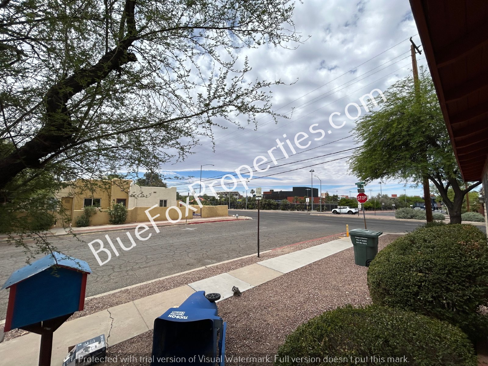1905 E 2nd St property image
