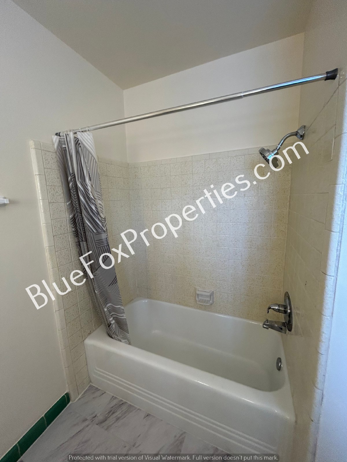1905 E 2nd St property image
