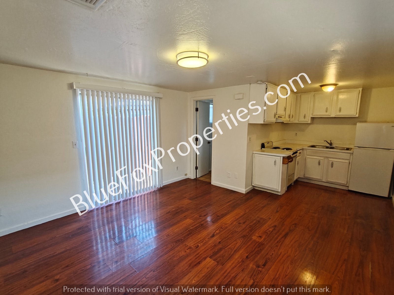 4142 E Spring St Unit 2! property image