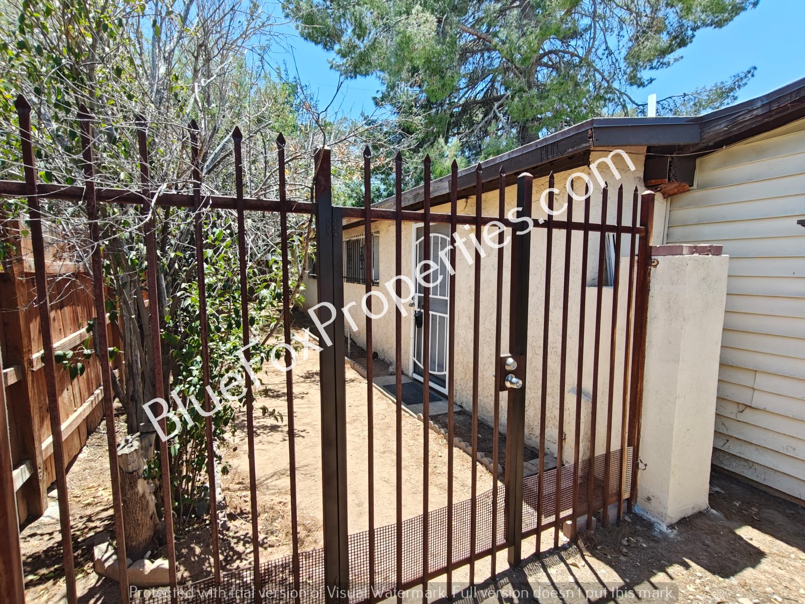 4142 E Spring St Unit 2! property image