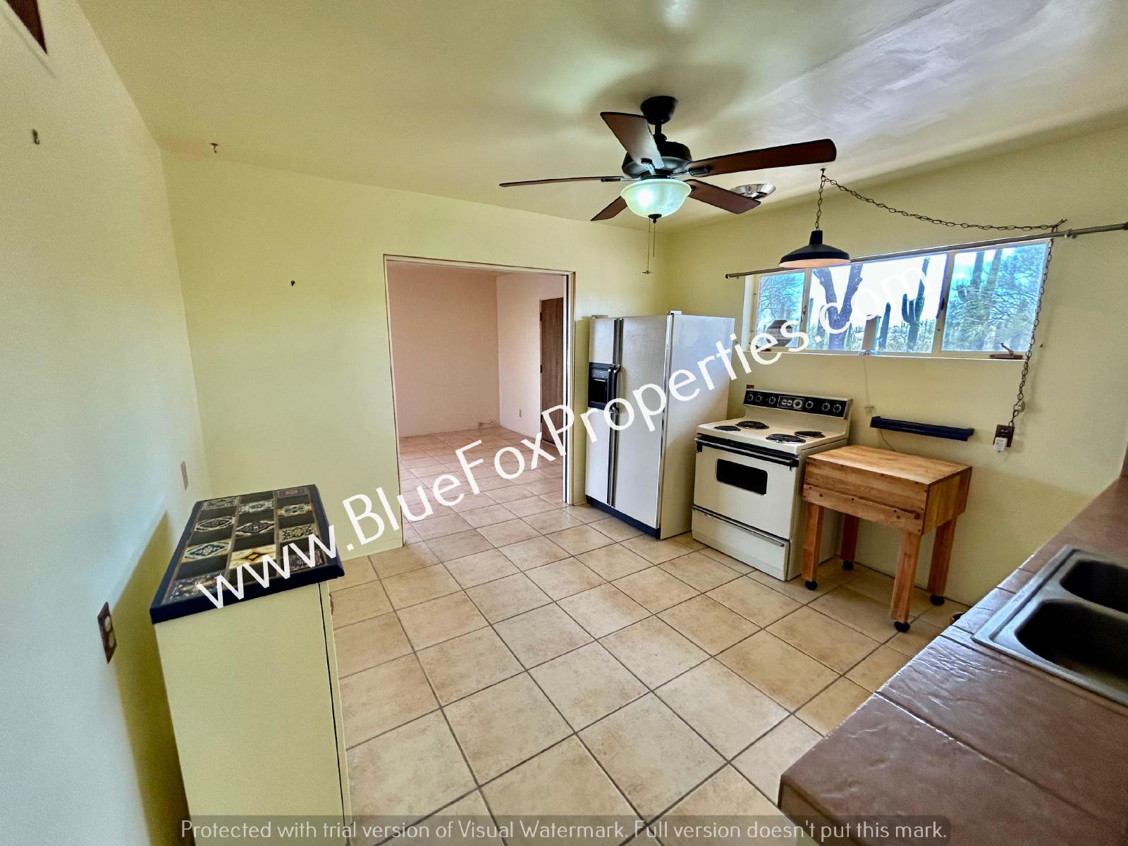 6728 N Abington Rd property image