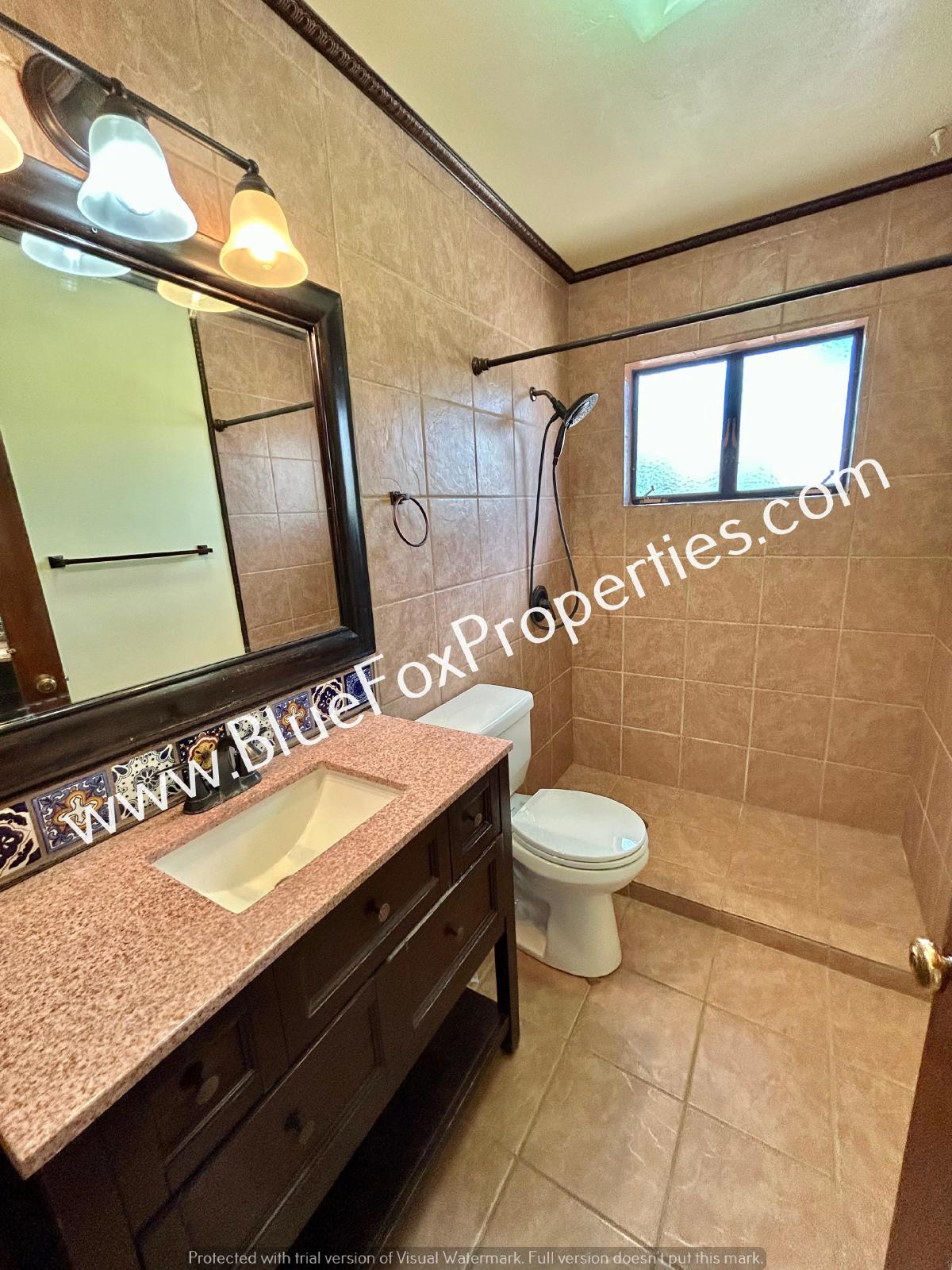 6728 N Abington Rd property image