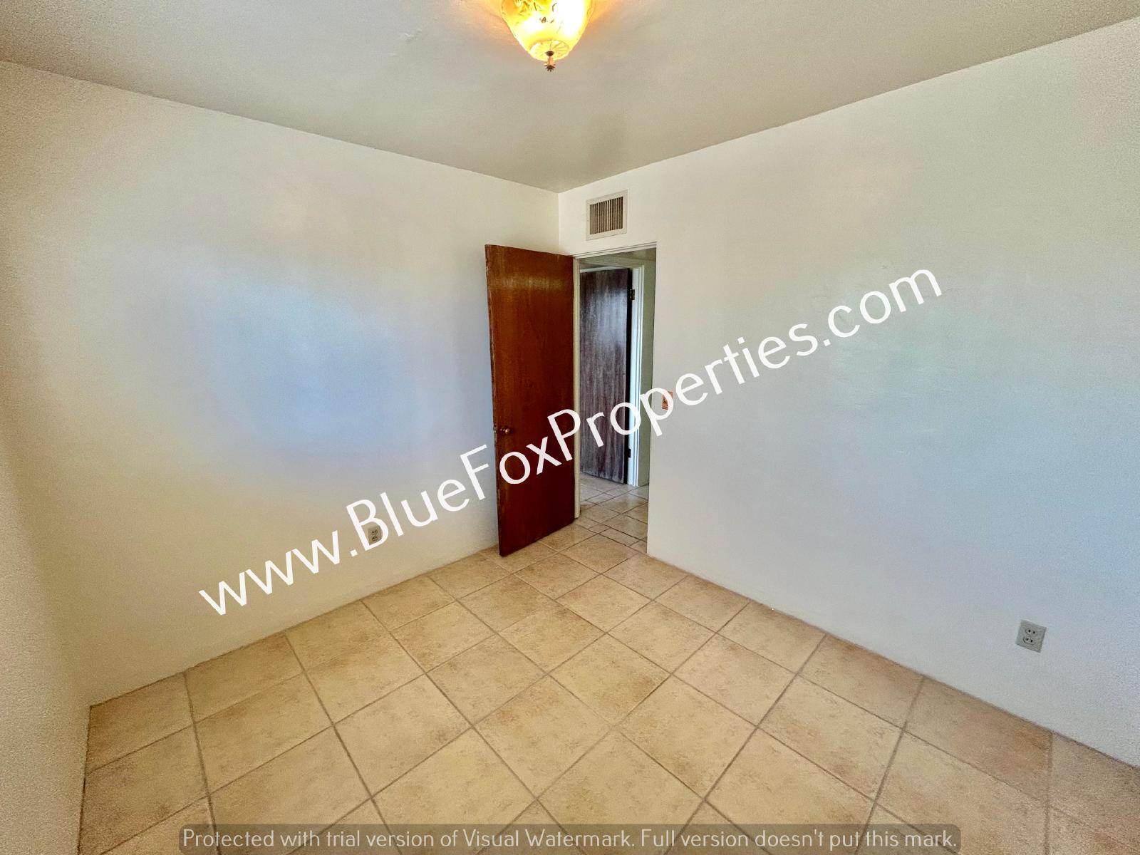 6728 N Abington Rd property image