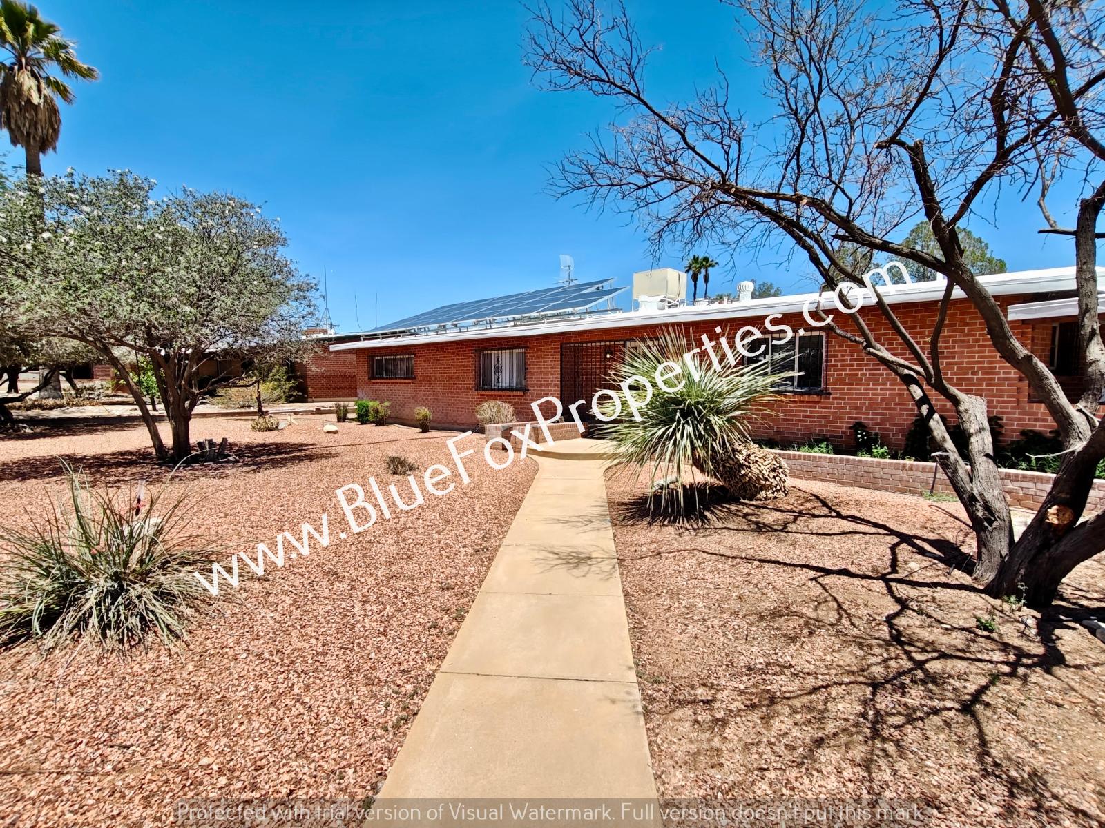 5755 E 6th St property image