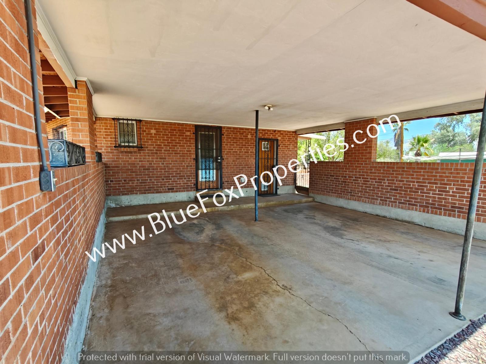 5755 E 6th St property image