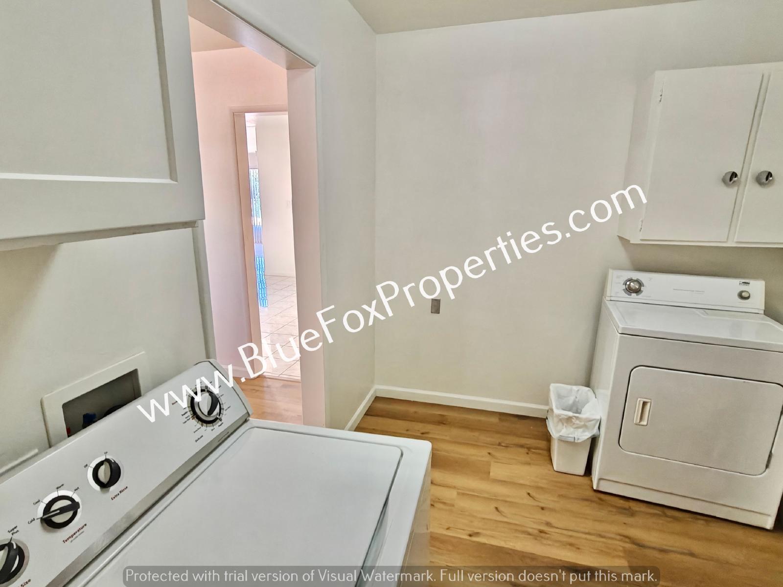 5755 E 6th St property image