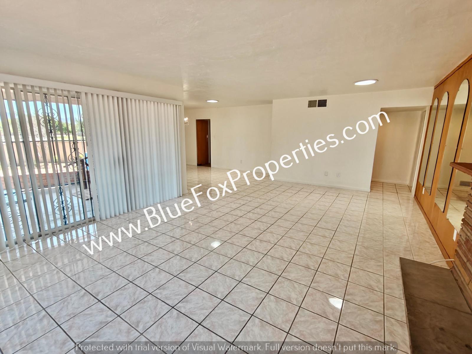 5755 E 6th St property image