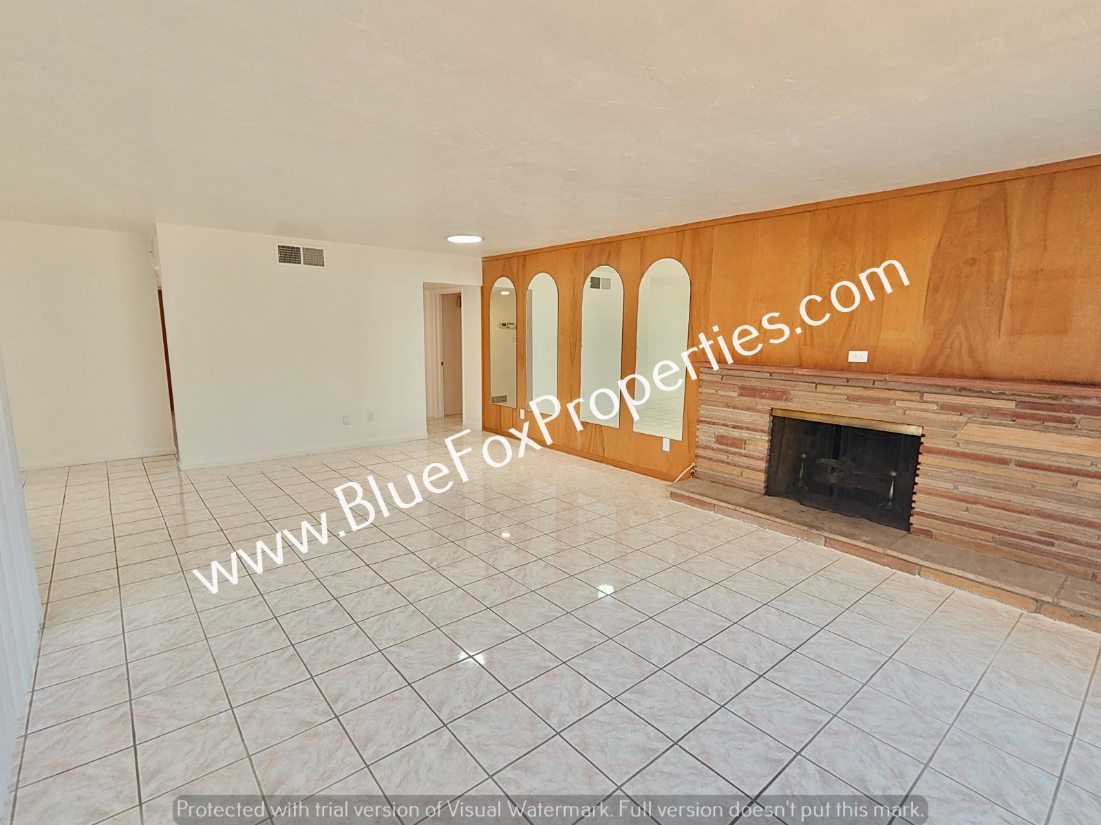 5755 E 6th St property image