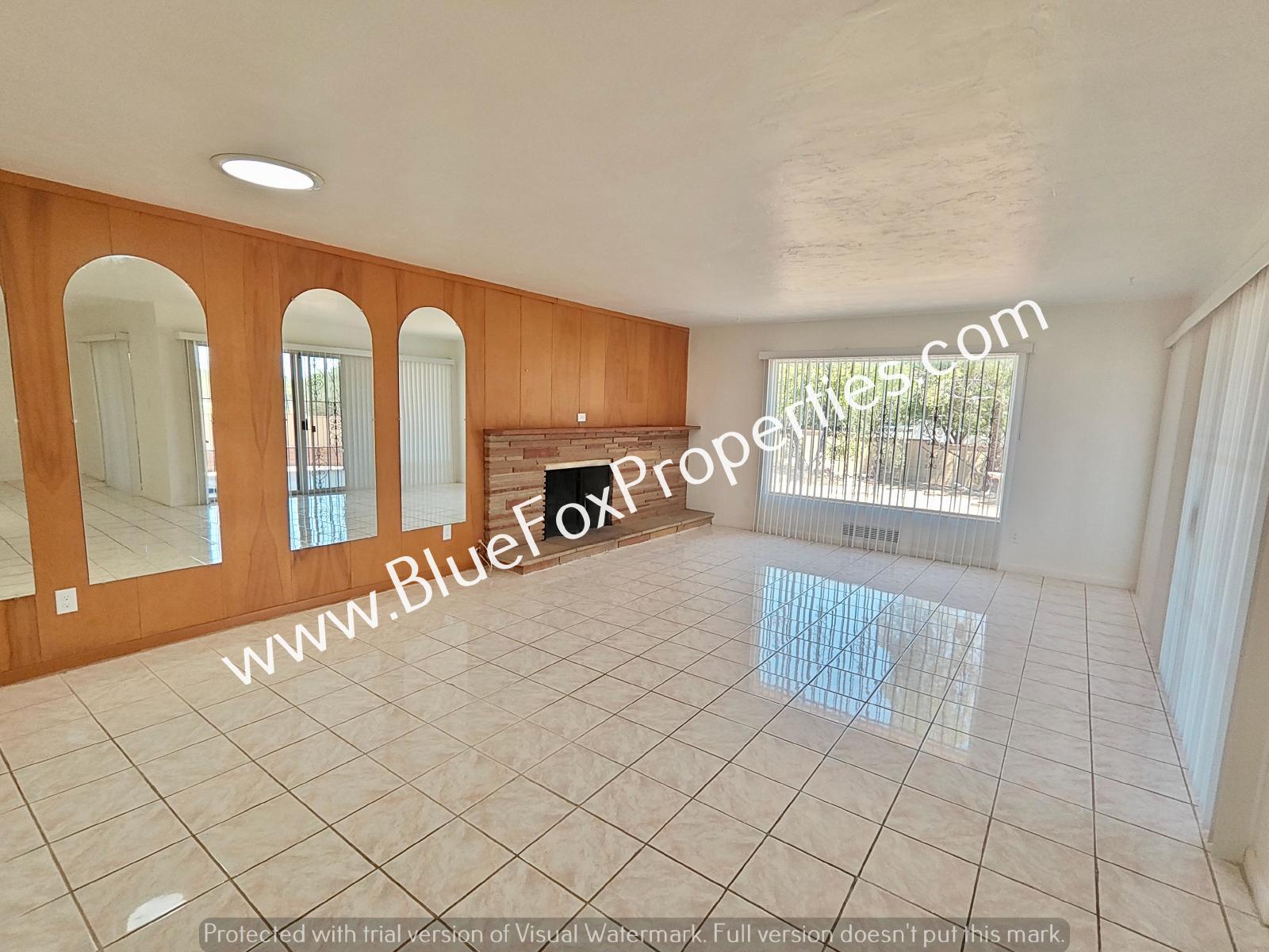 5755 E 6th St property image