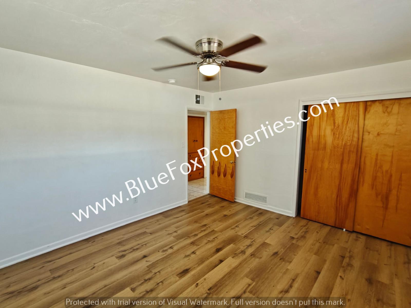 5755 E 6th St property image