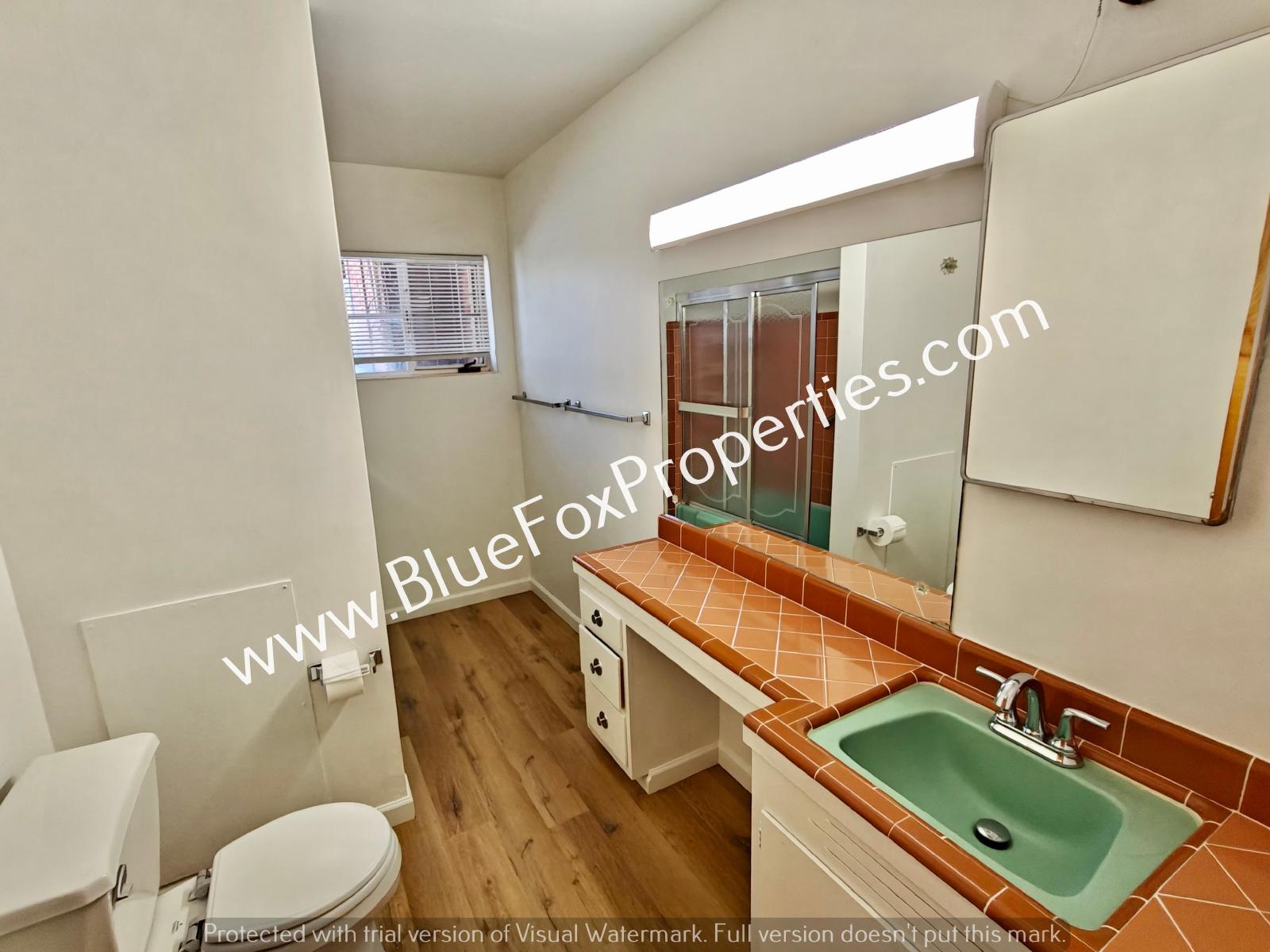 5755 E 6th St property image