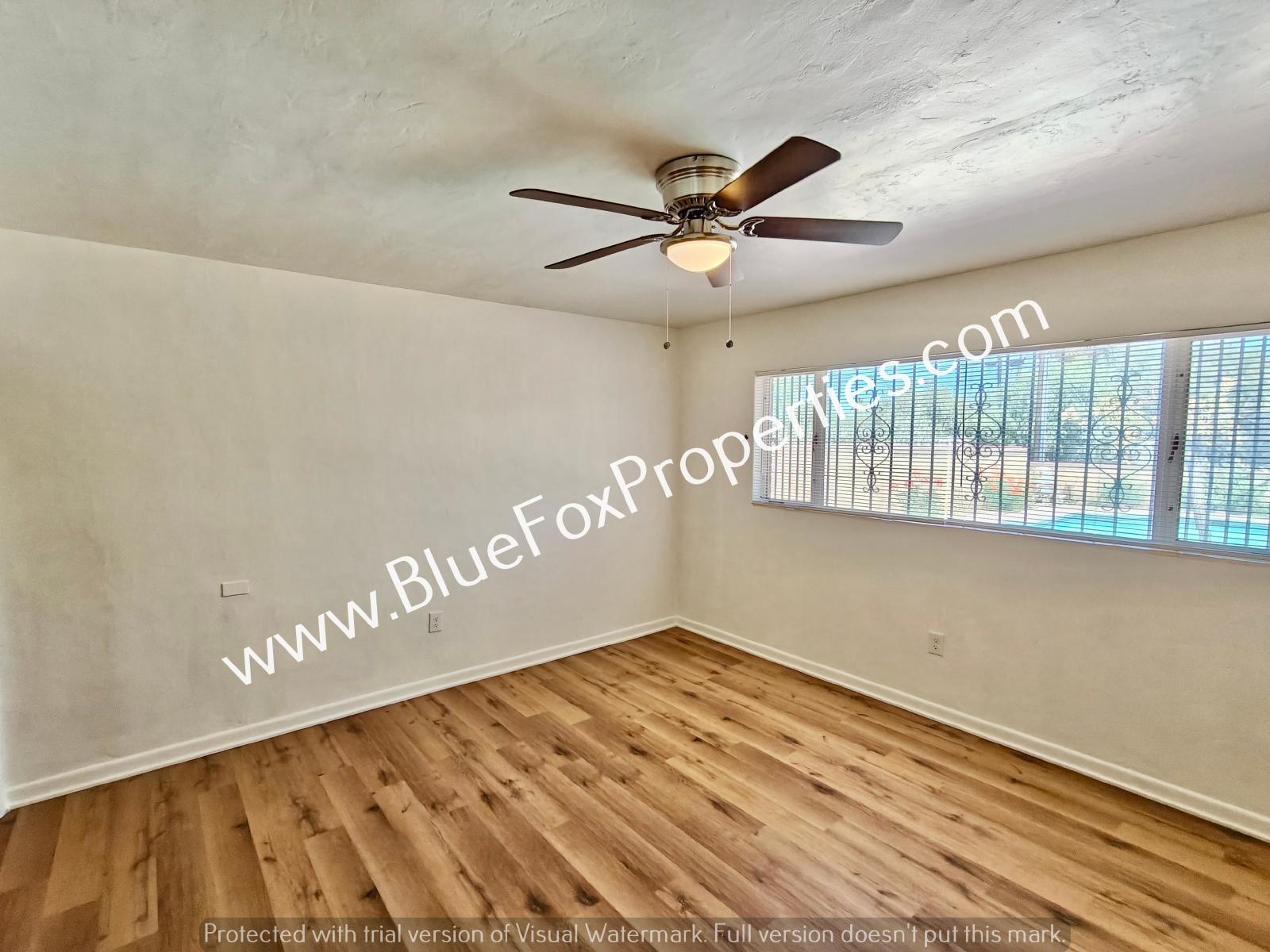 5755 E 6th St property image