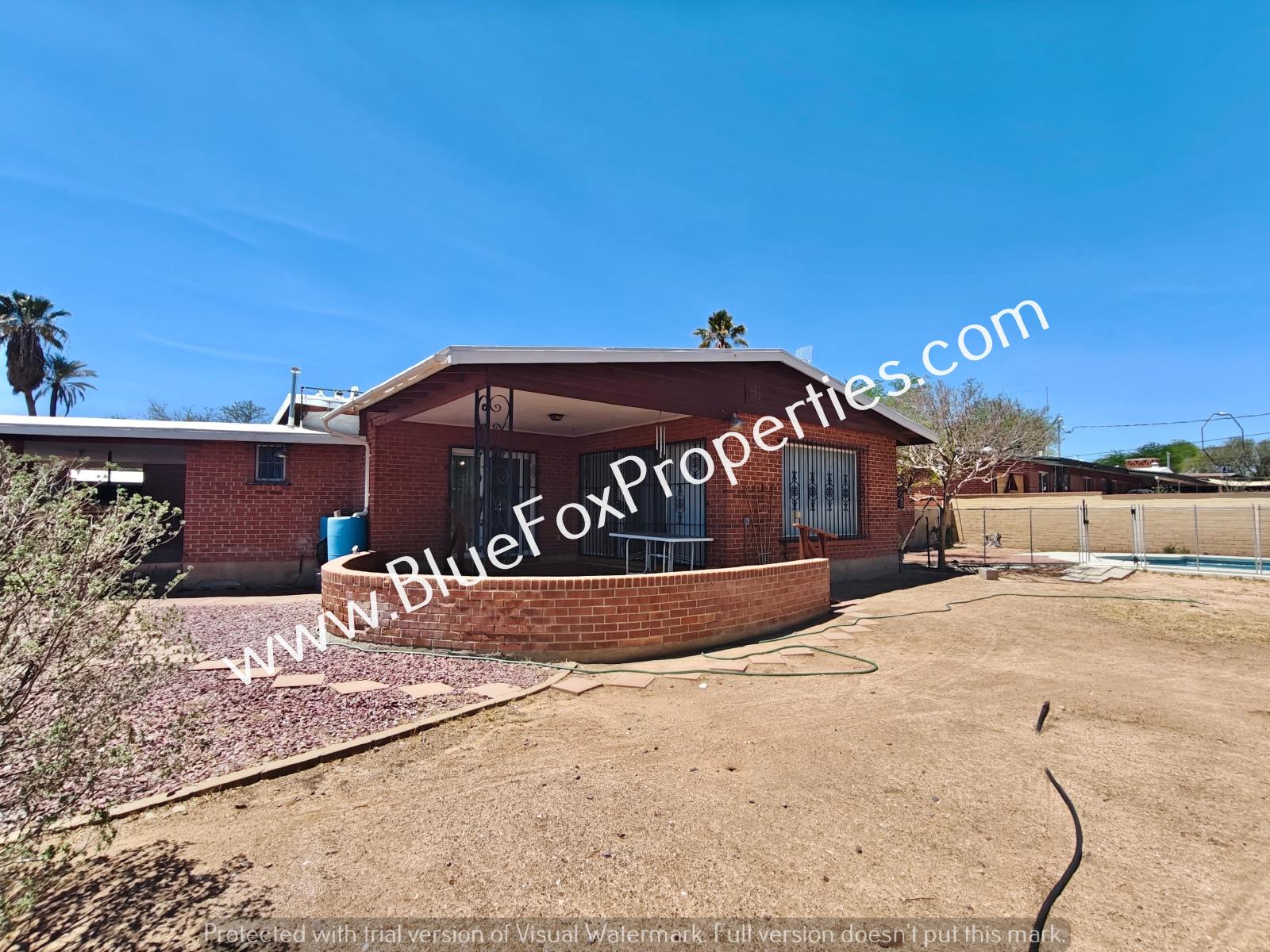 5755 E 6th St property image