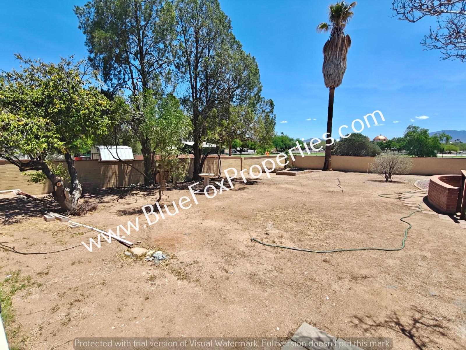 5755 E 6th St property image