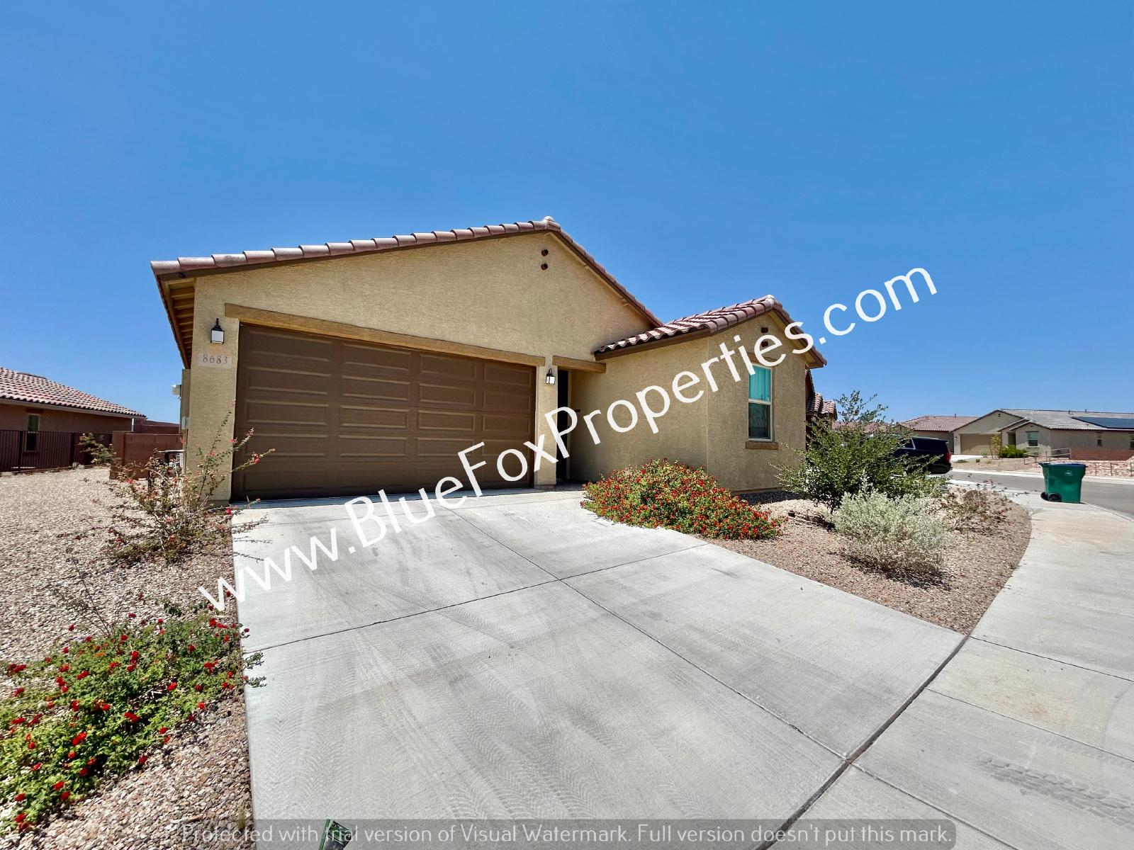 8683 N Calle La Canoa property image
