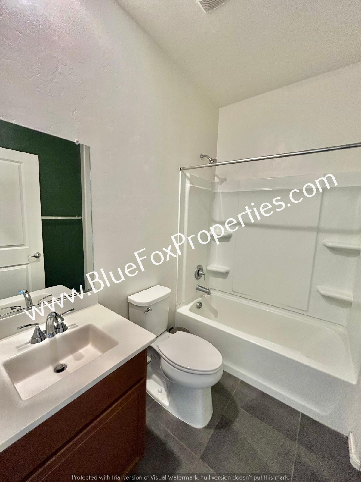 8683 N Calle La Canoa property image