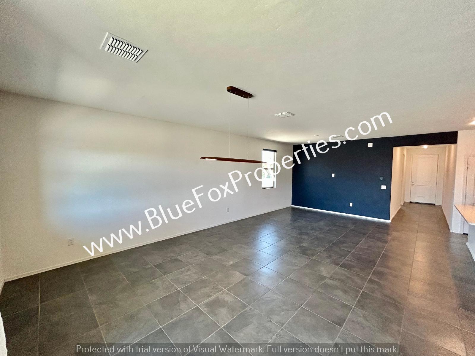8683 N Calle La Canoa property image