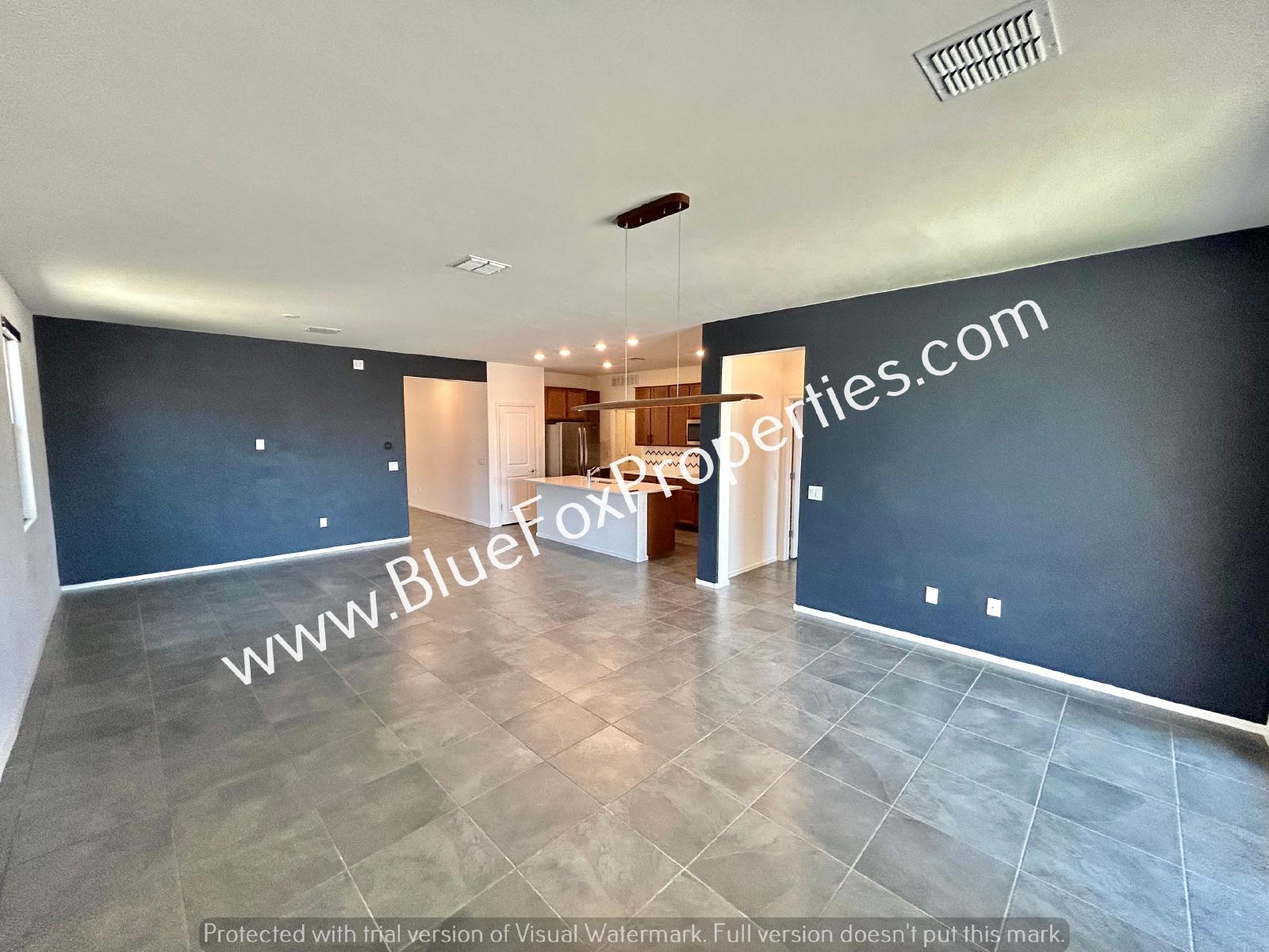 8683 N Calle La Canoa property image