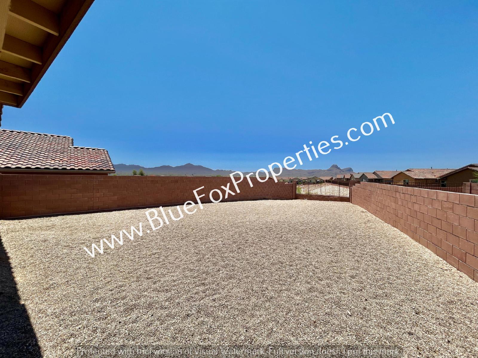 8683 N Calle La Canoa property image