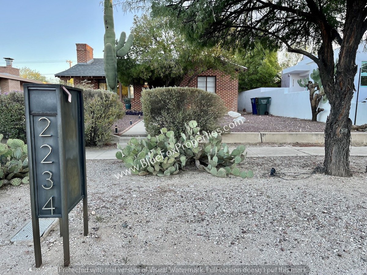 2234 E Helen St property image