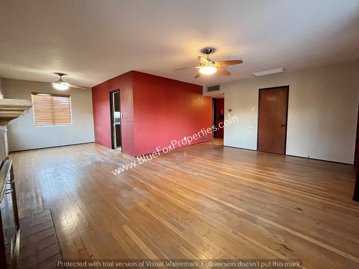 2234 E Helen St property image