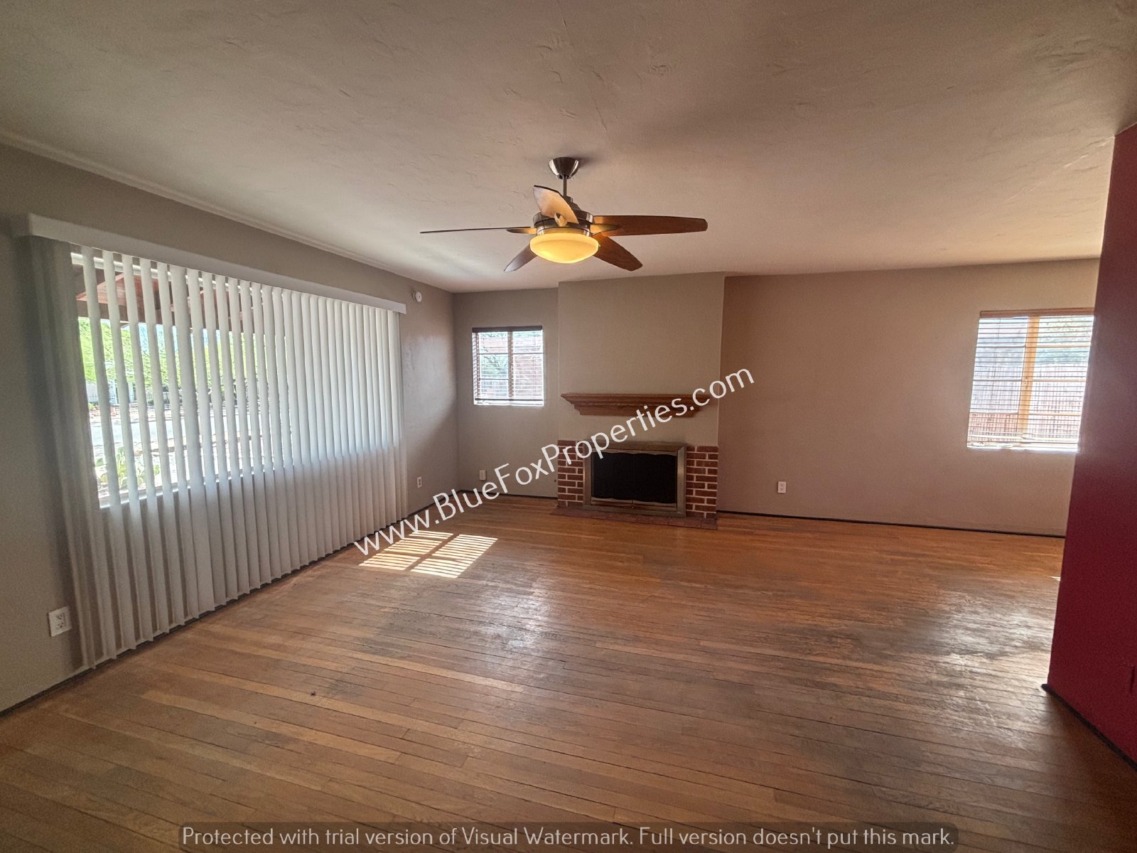 2234 E Helen St property image